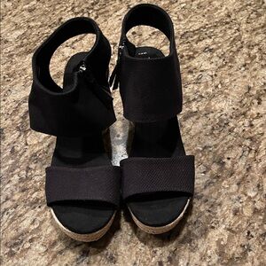 Toms, Majorca Platform Sandals , size 11
